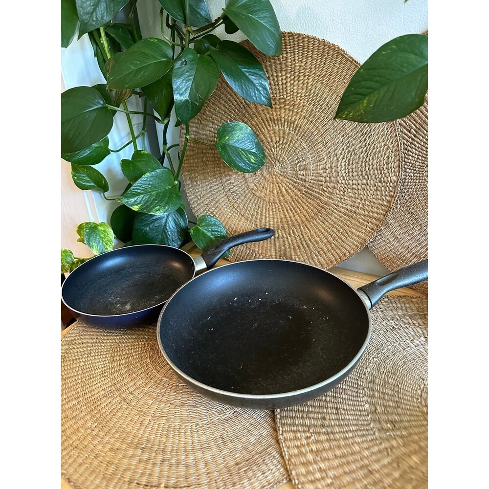 Two piece Vintage Used Kitchen cooking pans